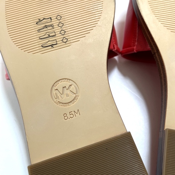 NWOB MICHAEL KORS Quilted Slide Sandal Signature Logo Orange Red PU - Picture 9 of 11